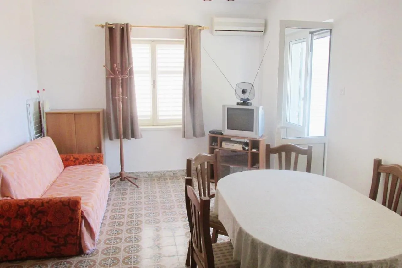 Seaside Holiday House Susica, Ugljan - 9664 0*,  קרואטיה